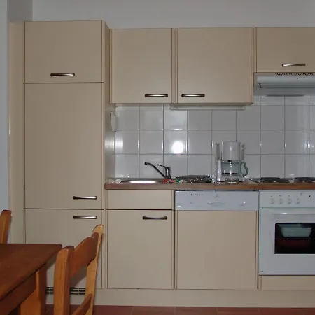 Comfortable Holiday Near Forest In Dom wakacyjny Macon