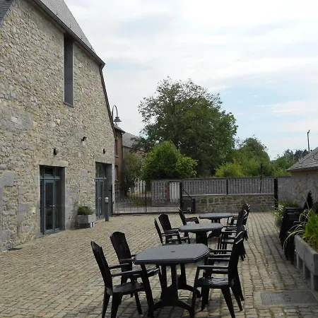 Dom wakacyjny Comfortable Holiday Near Forest In